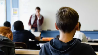 Foto de Professora diz que foi demitida por se recusar a apoiar transição de gênero